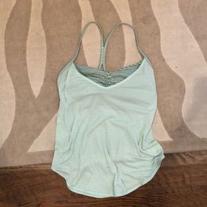 Lululemon top